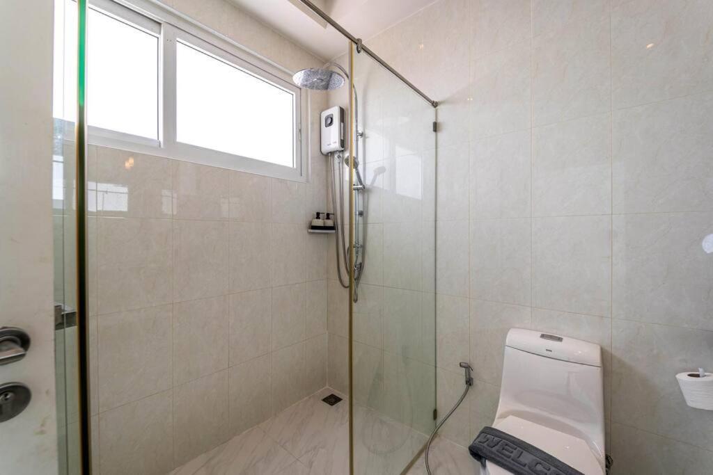 Modern Large 2 Bedroom Pool Pv2 Hua Hin